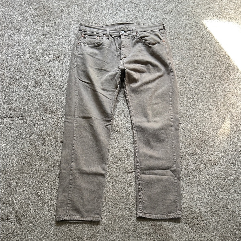 Levi's Men's Beige Straight Jeans